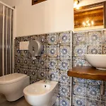 Arcaloro Villa *