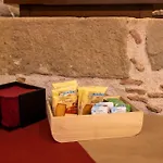 Arcaloro Villa *
