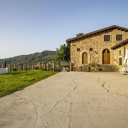 Arcaloro Villa *