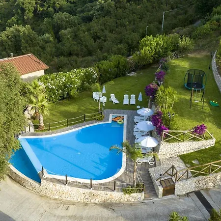 Arcaloro Villa *